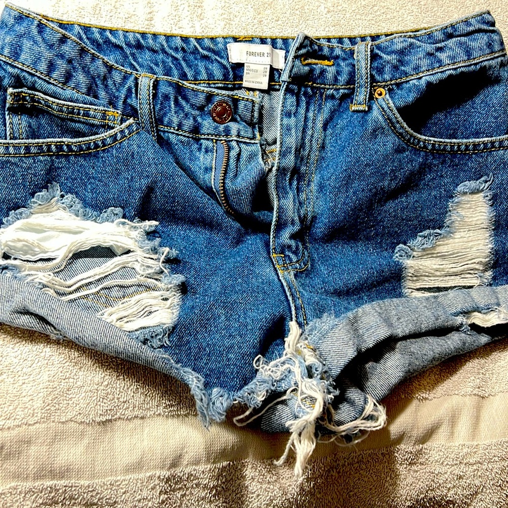 Distressed forever 21 Jean booty shorts